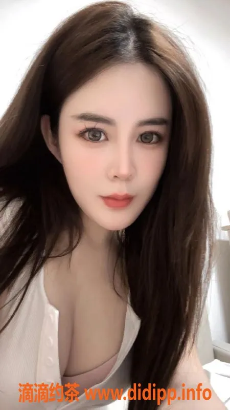 上海楼凤-普陀佳佳，170cm青涩美肤，26岁C罩杯服务