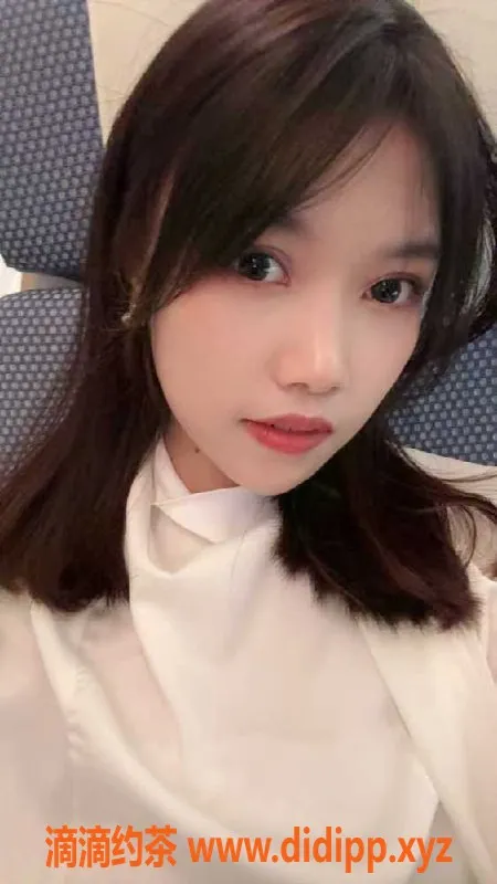 广州楼凤-海珠区双飞姐妹点点：20岁、162cm、34C服务体验