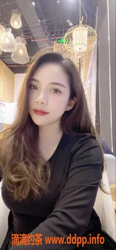 广州楼凤-海珠大塘兼职萱萱 24岁166cm 价格实惠