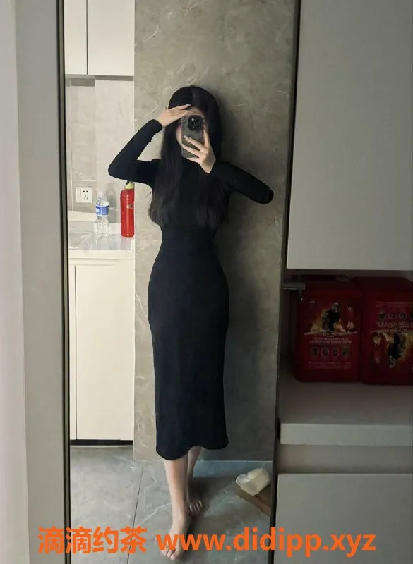 长沙楼凤资源信息,开福区20岁新人椰子，165/106，600p诱惑服务