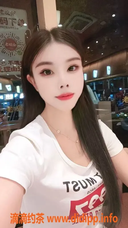 深圳楼凤资源信息,龙岗区晓晓，包夜1700，全套700服务