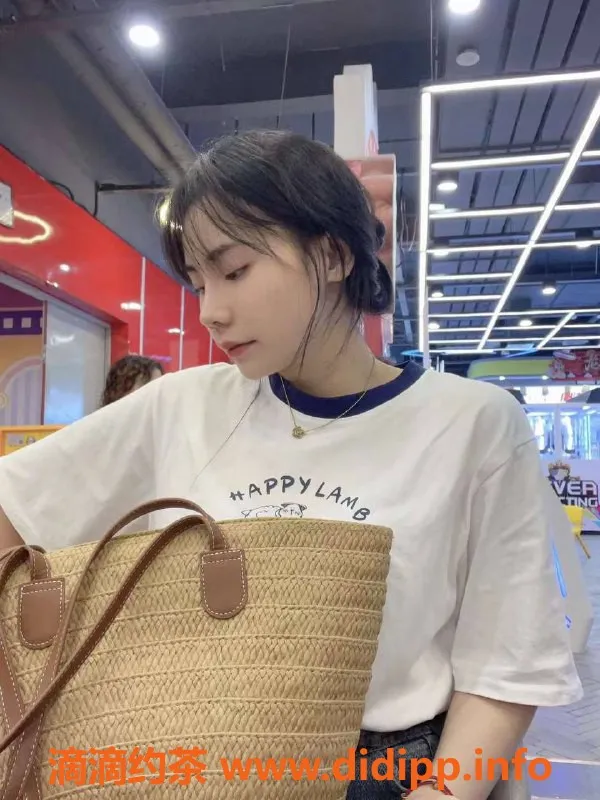 福州楼凤资源信息,福州七月闺蜜，亲密服务等你来体验