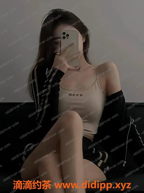 成都楼凤-南门亦可，167cm高挑C罩杯，服务多样仅需800P