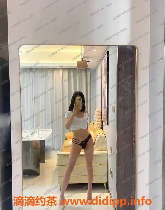 成都楼凤-南门亦可，167cm高挑C罩杯，服务多样仅需800P