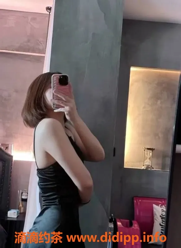 深圳楼凤-宝安区菲儿老师，舌吻69，私信享特价