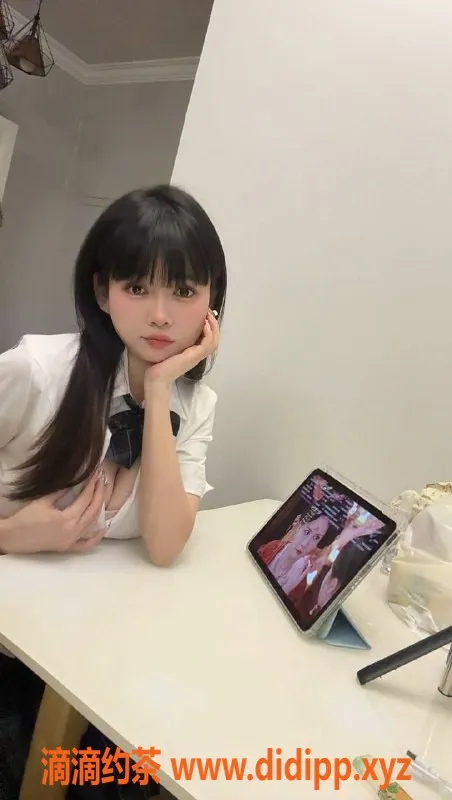 广州楼凤-天河嫩妹岁岁，9P视频验证，激情舌吻等你来体验！