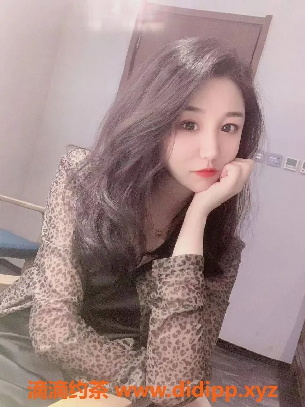 北京楼凤-京城长腿模特，24岁174-C美妹，茶费6张