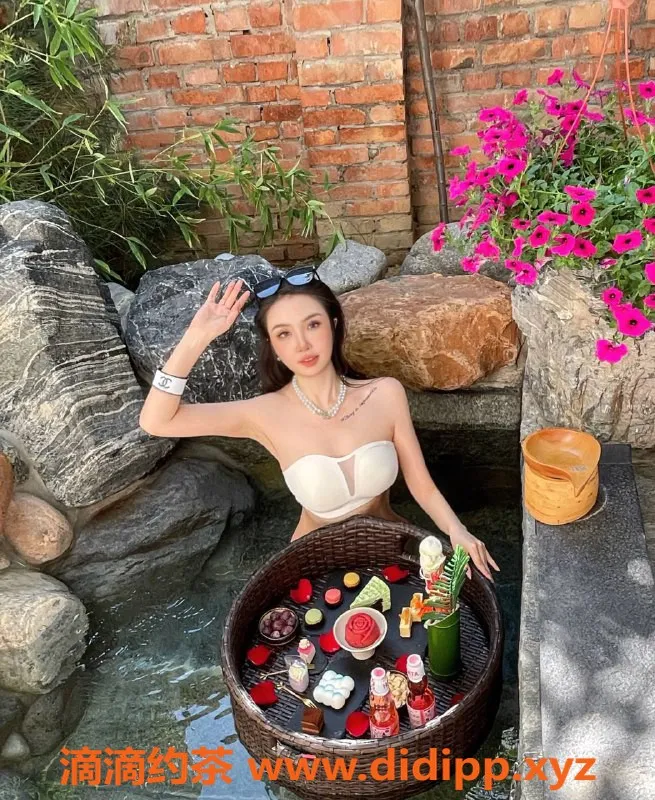 北京楼凤资源信息,朝阳思老湿艺名白虎，24岁身高163，服务1500p