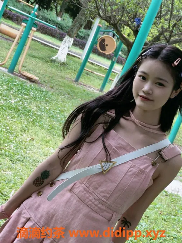 成都楼凤-成都嫩妹小米，20岁，153cm，600元一次