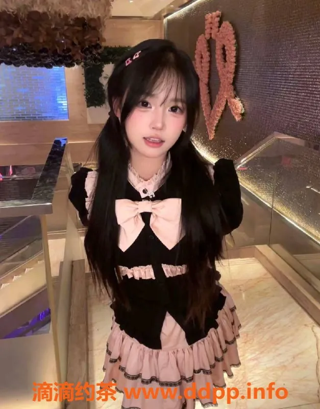 广州楼凤-天河瑶瑶，嫩妹大长腿，10P鸳鸯浴服务