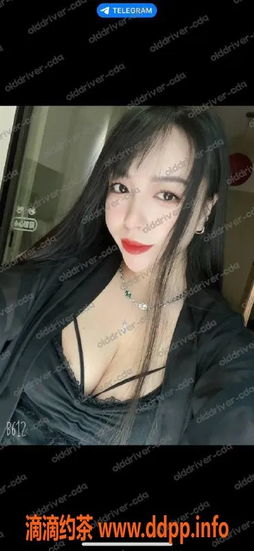 成都楼凤-武侯区小玉，22岁D罩杯，500P优质服务