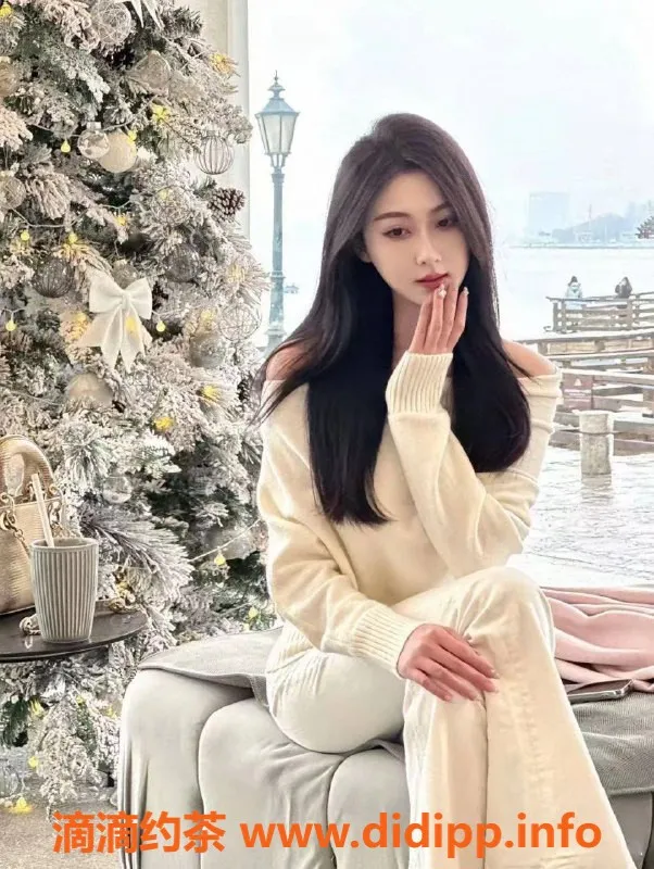 北京楼凤-朝阳小阿秋，170cm/22岁，课费1500p