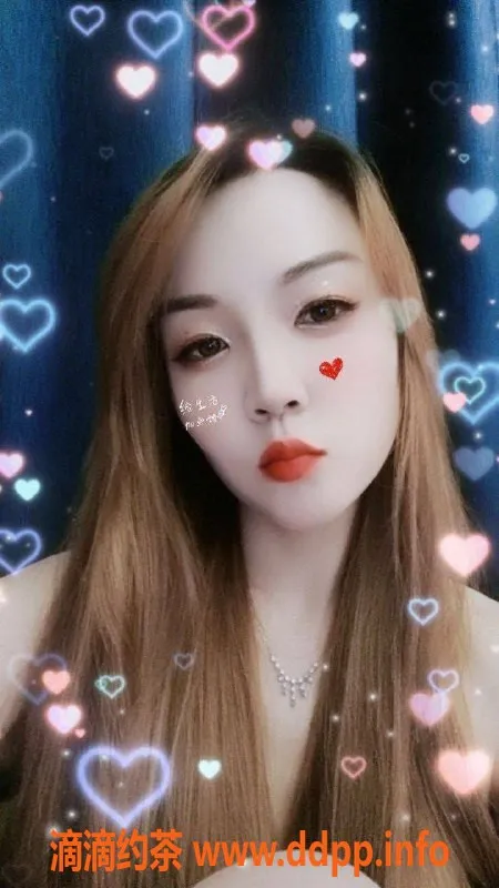 东莞楼凤-东城辣妹26岁，165cm，胸围36D，服务多样