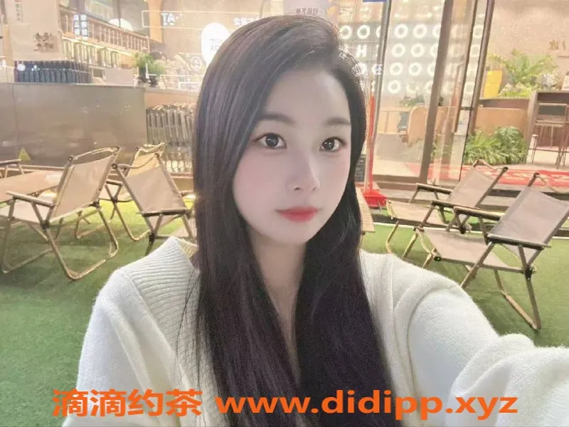 东莞楼凤-南城小颖，24岁160cm，45kg，甜美服务特惠！