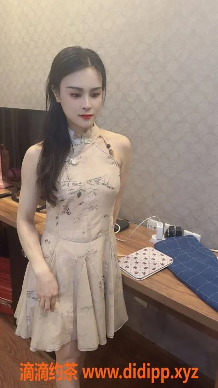 成都上门服务-青羊区朵儿，160cm，90斤，24岁，600元服务