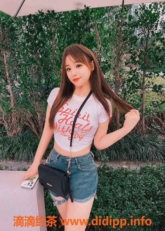 成都楼凤-成华区小丸子，162身高，25岁魅力妹子仅需400p