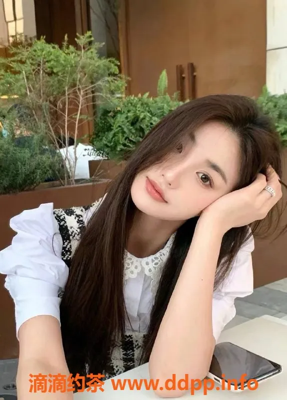 上海楼凤-长宁阿星，181cm高挑美女，胸D身材等你来体验！