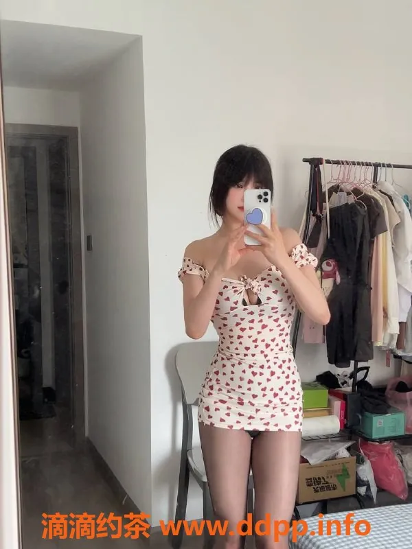 成都楼凤-高新区曼曼，166身高、95体重，600p等待你来体验