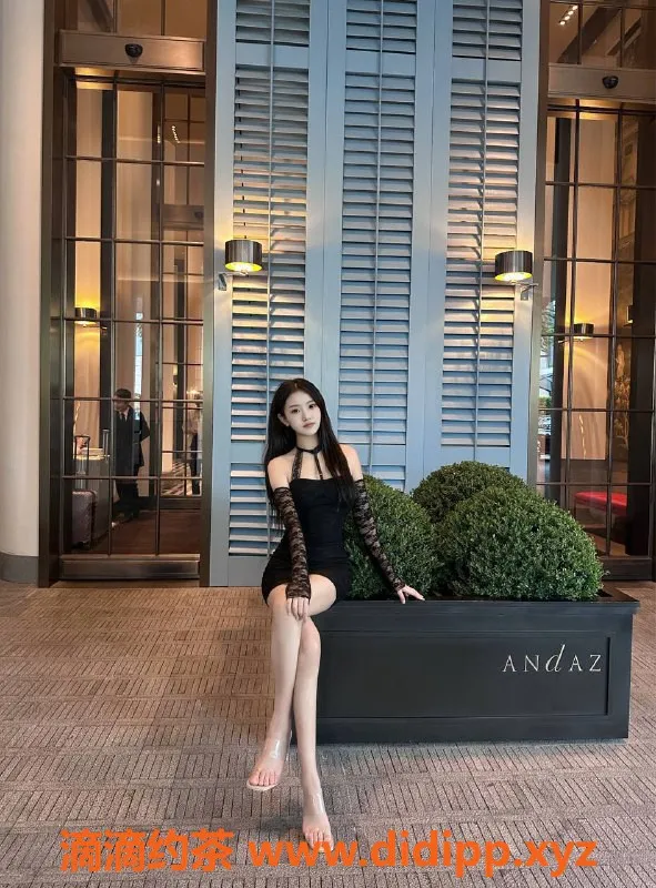 深圳楼凤-南山桃桃，1200起，鸳鸯浴+69全服务