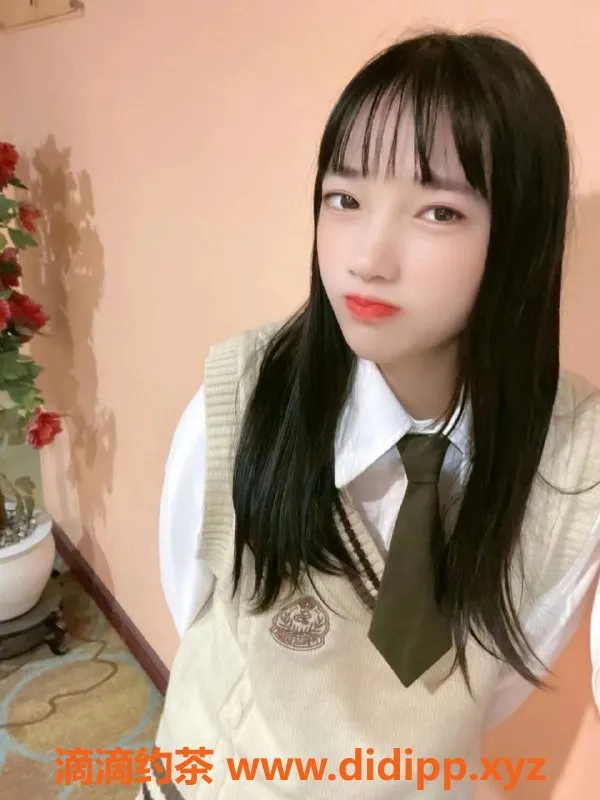 上海楼凤-中等嫩妹，性价比高，适合桩她