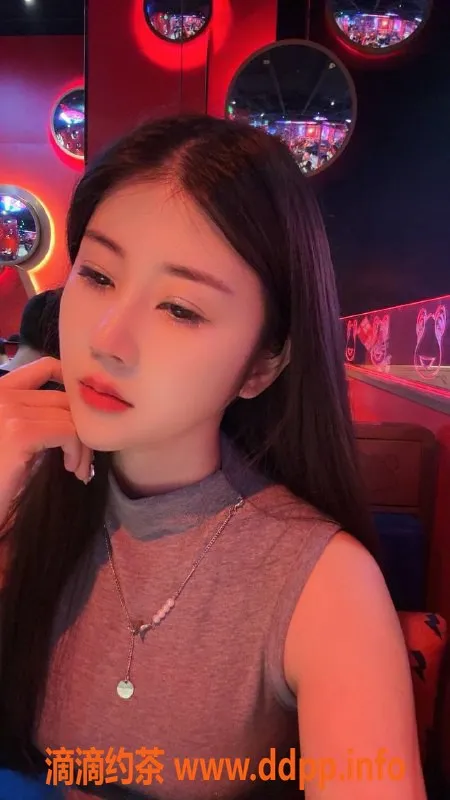 成都楼凤-成华区子衿，166cm C罩杯，700p等你体验