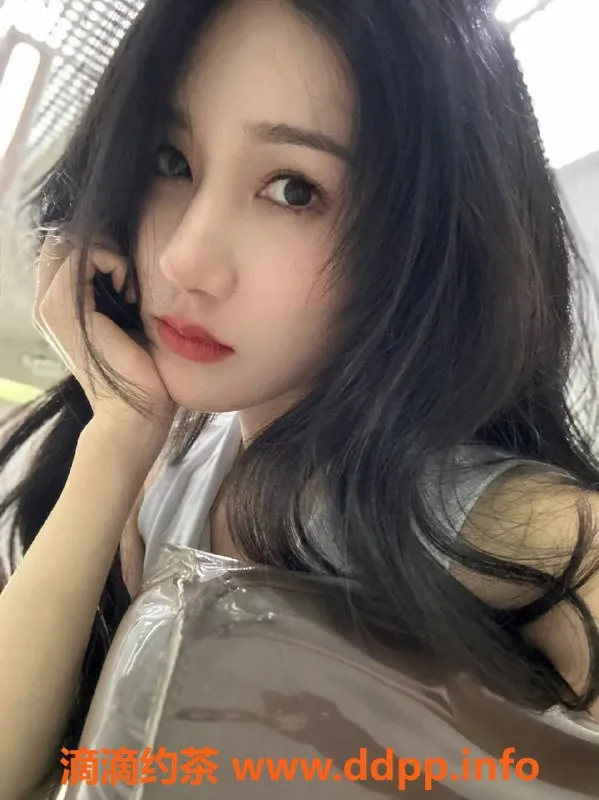 广州楼凤-天河区腿模晴天，完美身材让你心动