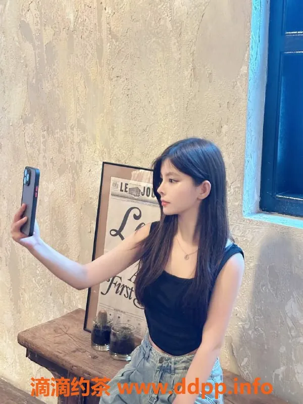上海楼凤-小乖：浦东甜心，163cm44kg，900元起