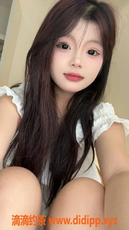 成都楼凤-成都春熙路婷婷16岁嫩妹服务，600元起