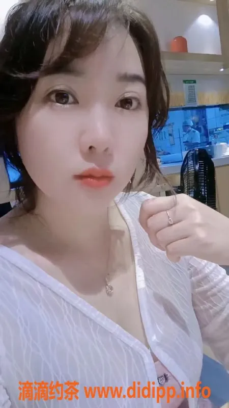 广州楼凤-果果，天河区茶费500，优质服务等你体验