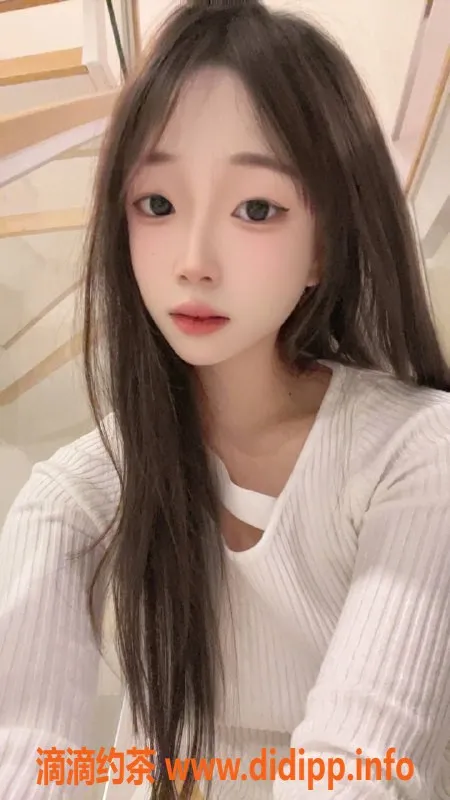 广州楼凤-海珠嫩妹小洁，500元超值服务体验