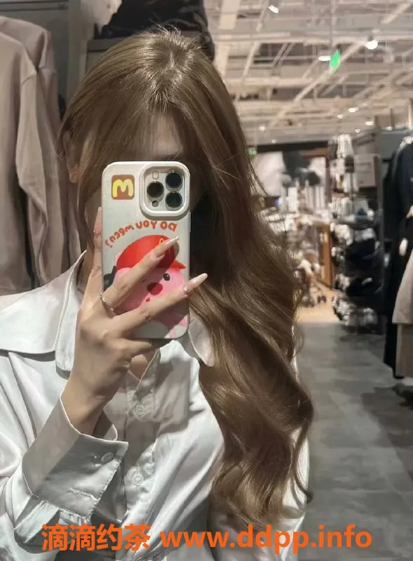 广州楼凤-天河泡泡酱，1300元超值体验