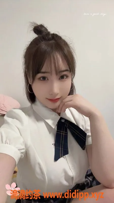 北京楼凤-北京宋家庄奈奈，24岁，160高，94斤C杯，茶费8