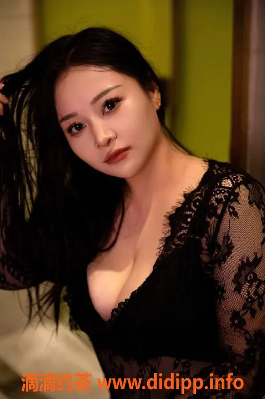 北京楼凤-北京草房苏苏，32岁湖南妹子