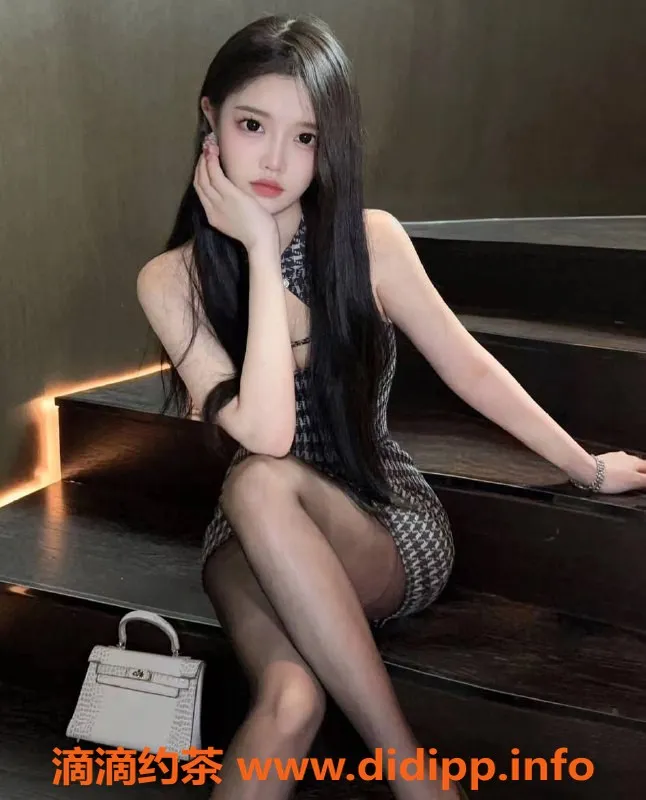 上海楼凤-静安蜜桃，170身高C罩杯，1200元起