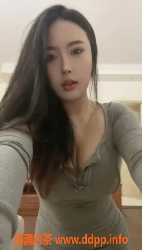 上海楼凤-闵行御姐林月，22岁大胸魅力四射