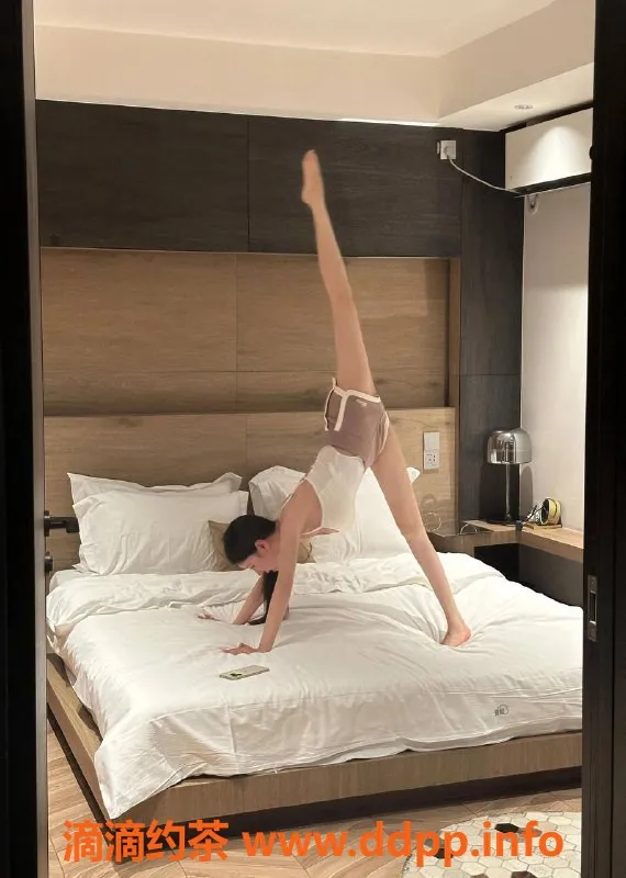 杭州楼凤-拱墅区夏小灵，164cm气质尤物，800p超值服务