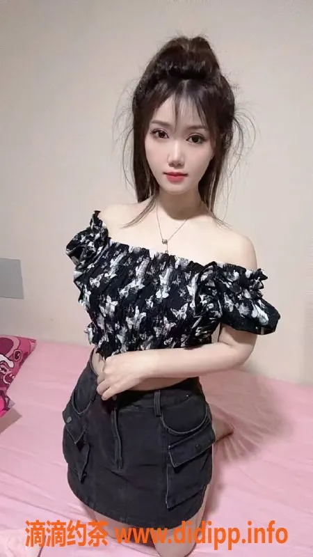 北京楼凤-北京三里屯安玥26岁，166cm童颜巨乳服务8元