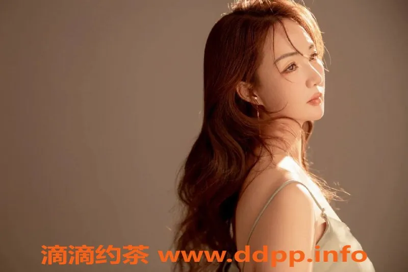 北京楼凤-东城熟女骚姐，五张超值大全套来袭！