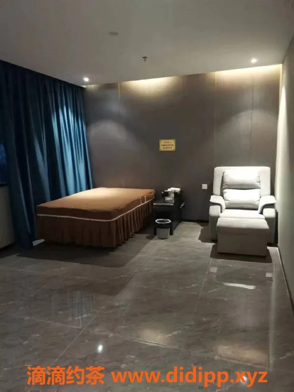 广州楼凤资源信息,珠海95俱乐部 半裸全裸双人服务推荐