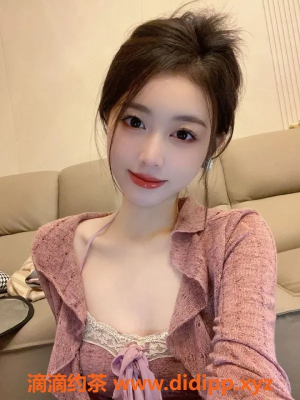 东莞上门服务资源信息,东莞晚晚：完美身材OL制服体验，强烈推荐！