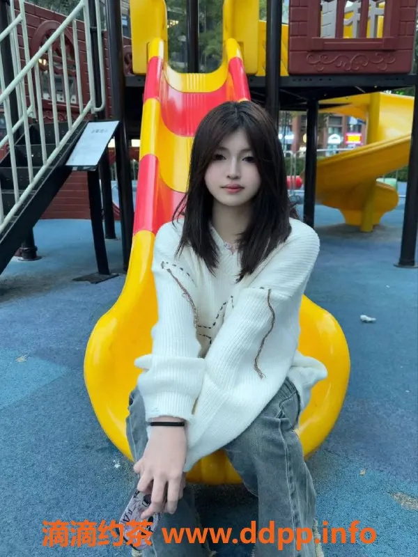 成都楼凤-成都小汐 17岁，身高160，体重95，服务500起