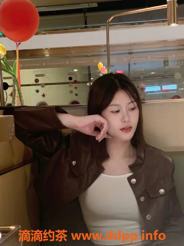 广州楼凤-天河沐沐，优质舌吻双飞服务，700起