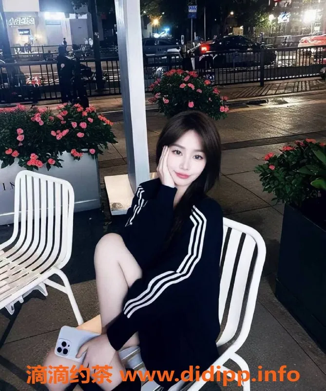 北京楼凤-北京草房白桃，166身高90斤，茶费1K