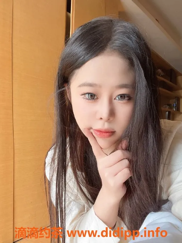 长沙楼凤-雨花区嘻嘻，500p服务超值体验！