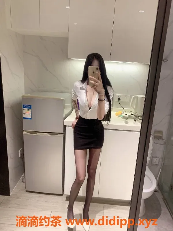 深圳楼凤-南山董小琪，1200元起，专业口爆与SM服务