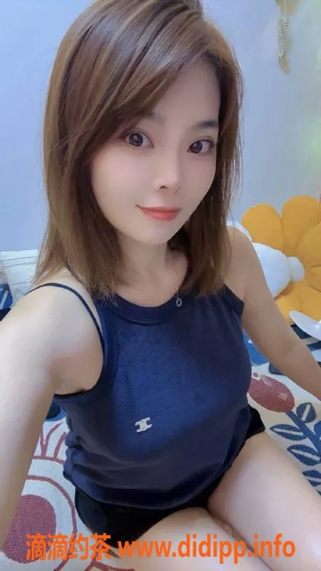 深圳楼凤-罗湖蔷薇，800元享受深喉与69服务