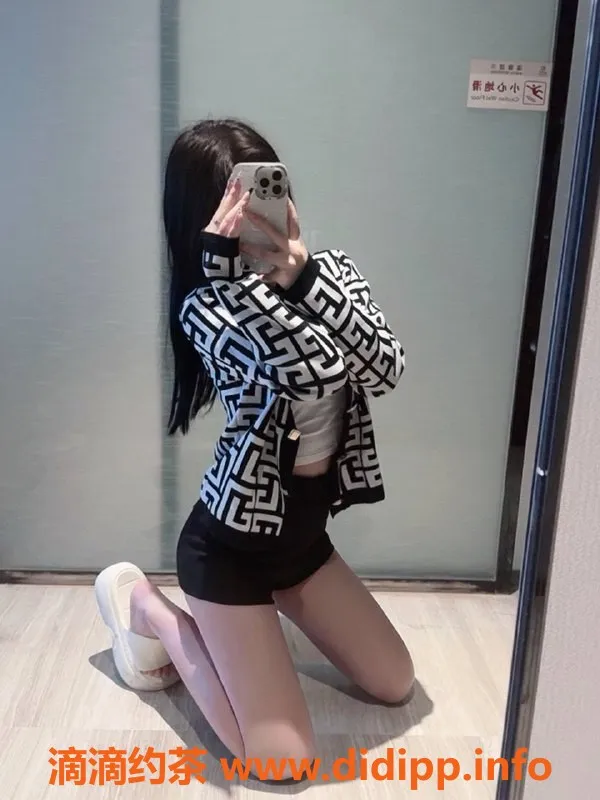 东莞楼凤-南城 糯米 18岁160cm，88斤 C罩杯，服务多样