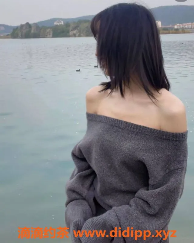 北京楼凤-北京三元桥官官，158身高92斤，茶费1K