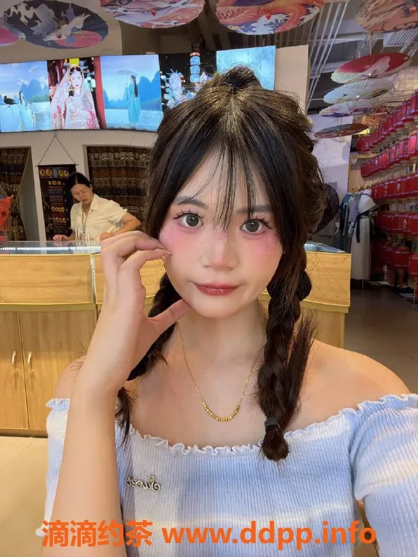 深圳楼凤-宝安可可，千元以上豪华服务，尽享鸳鸯浴与制服魅力