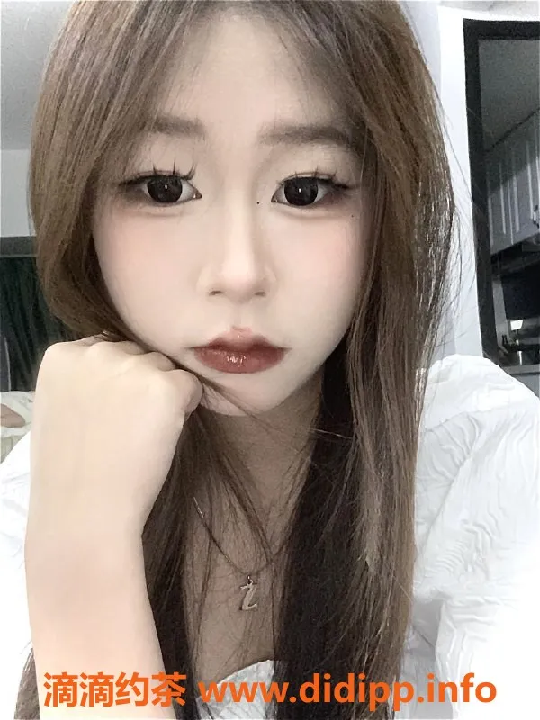 成都楼凤资源信息,成都贝壳，158cm大胸嫩妹，500元体验